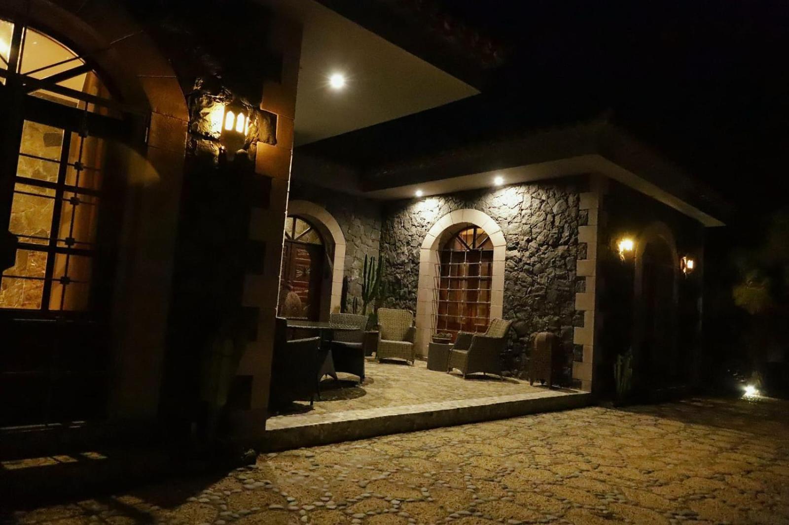 Luxury villa in Nature with Swimming pool Luxus-Finca in der Natur mit pool, Finca de lujo en la naturaleza con piscina El Retamar Esterno foto